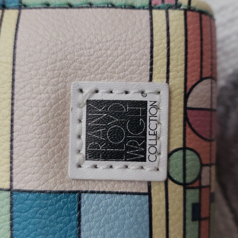 MONARQUE WRISTLET WALLET SIGNATURE COLLECTION/FRANK LLOYD WRIGHT SAGUARO SUNRISE - Picture 2 of 9